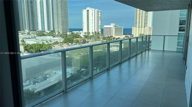 Primary Photo - 300 Sunny Isles Blvd