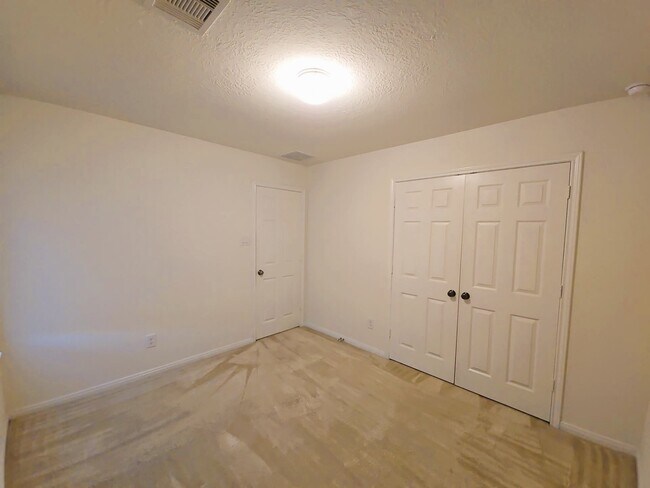 Building Photo - 16626 Cliff Vale Ct