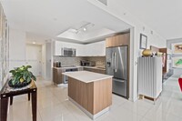 Building Photo - 5300 Paseo Blvd