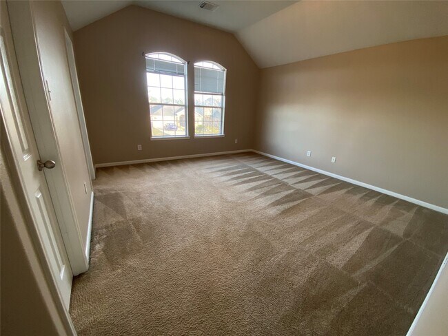 Building Photo - 13993 Buckskin Dr