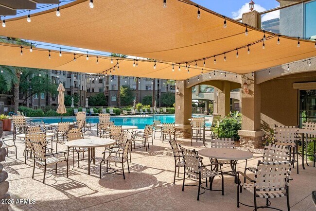 Building Photo - 5450 E Deer Valley Dr