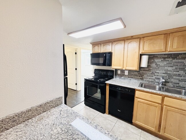 Building Photo - 5700 S 900 E