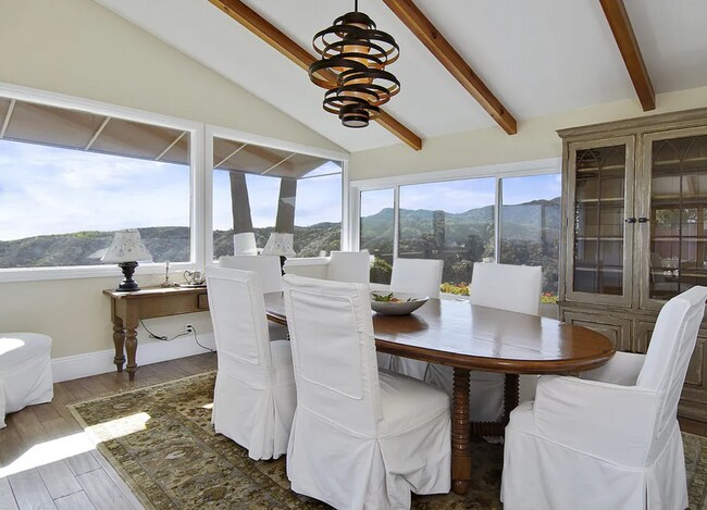Building Photo - Magnificent views! Completely Private! One...