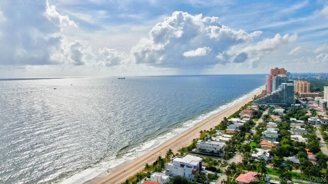 Building Photo - 2821 N Ocean Blvd