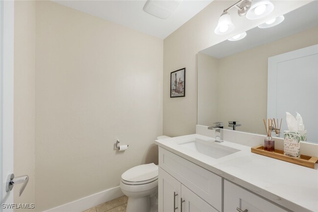 Building Photo - 725 Old Trail Dr