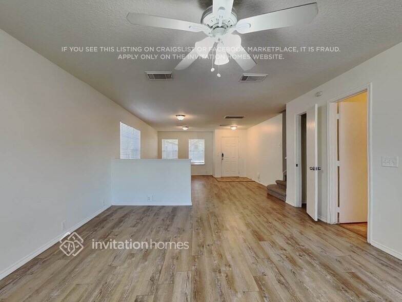 Building Photo - 4811 Russet Trail Ct