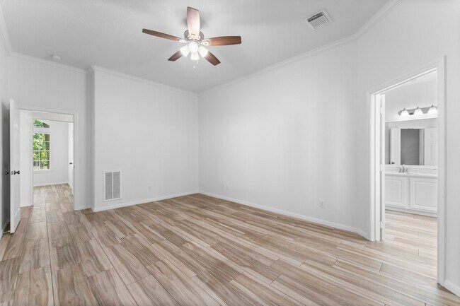 Building Photo - 2333 Stableridge Dr