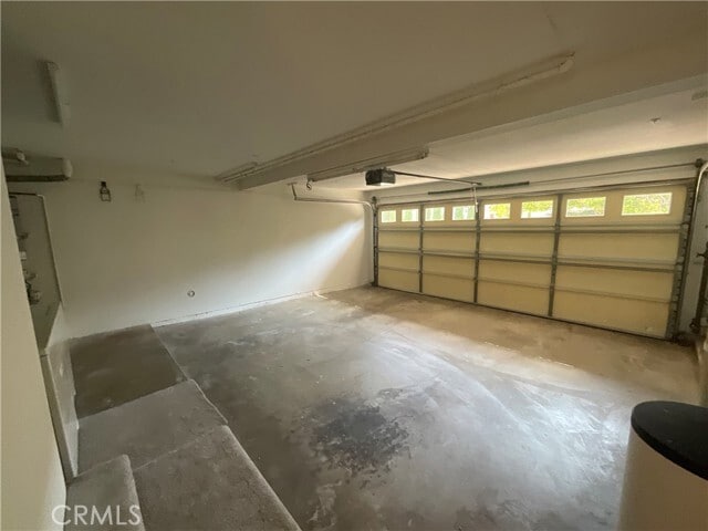 Building Photo - 543 Victoria St