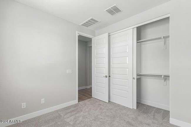 Building Photo - 17625 W Colter St
