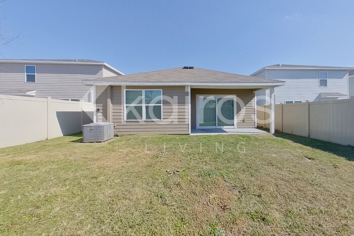 Building Photo - 8620 SW 43rd Ter