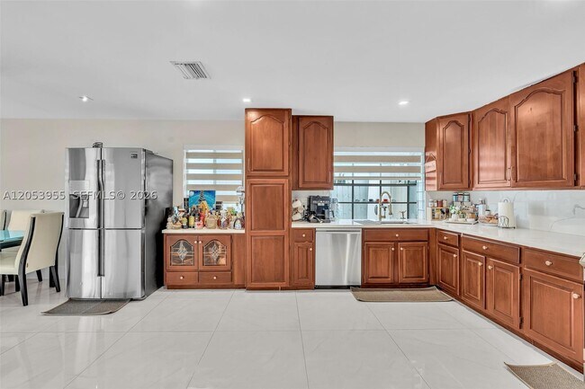 Building Photo - 630 SW 100th Terrace