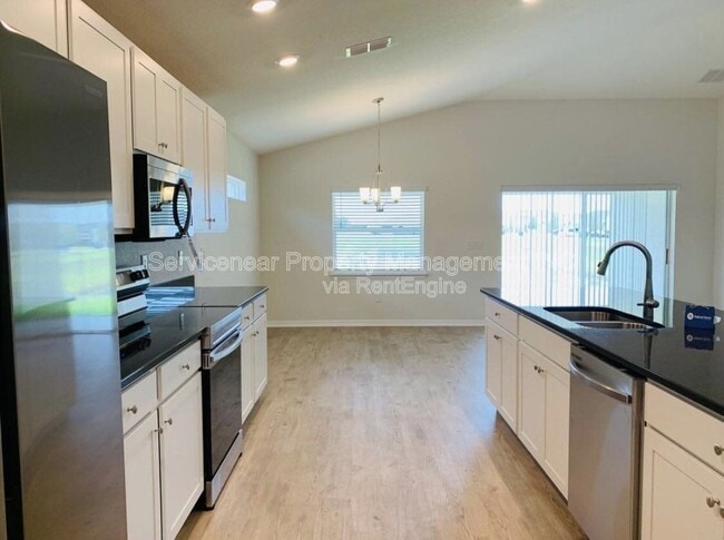 Building Photo - 11838 Stone Pine St