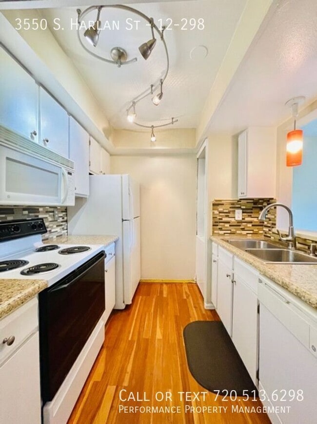 Building Photo - 3550 S Harlan St