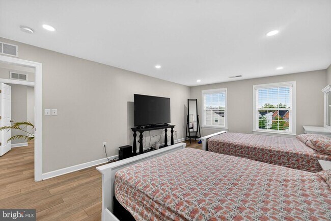 Building Photo - 41676 Blue Grama Cir
