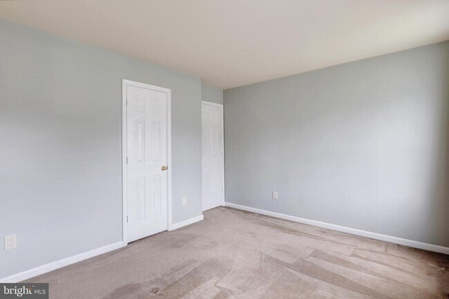 Building Photo - 8010 Old Parsonage Ct