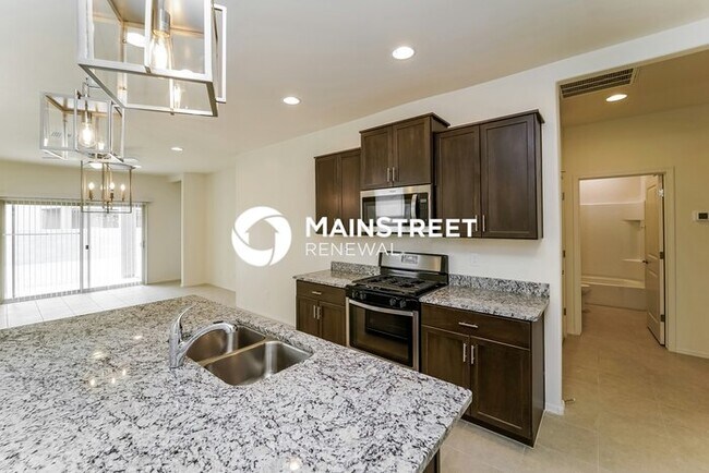 Building Photo - 3 Bedroom Pet-Friendly Home in Marana, AZ with Main Street Renewal