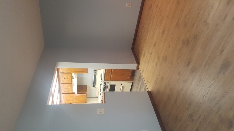 Building Photo - 1340 68th Ln N