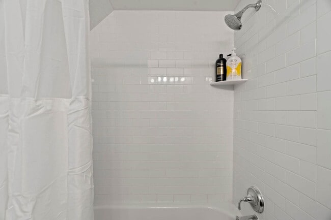 Building Photo - 111-23 N 15th St