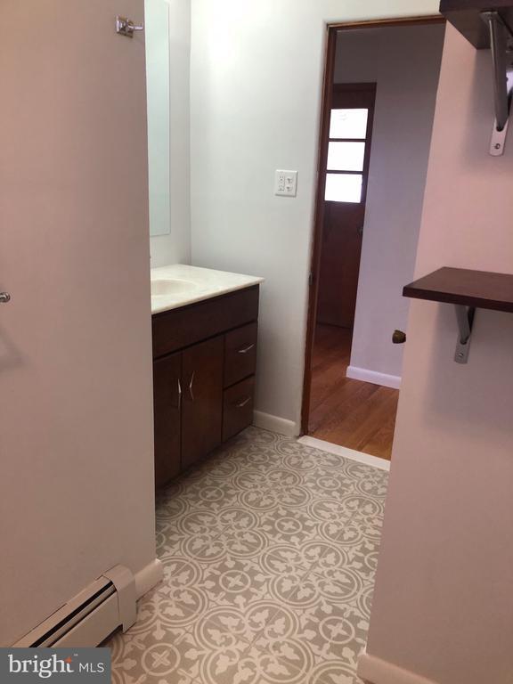 Building Photo - 273 Dogwood Dr