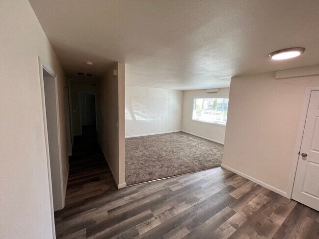 Building Photo - 1219 Arlington Dr
