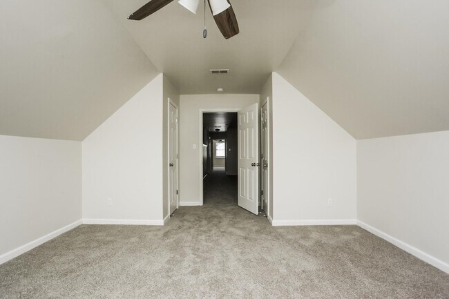 Building Photo - 4461 Green Creek