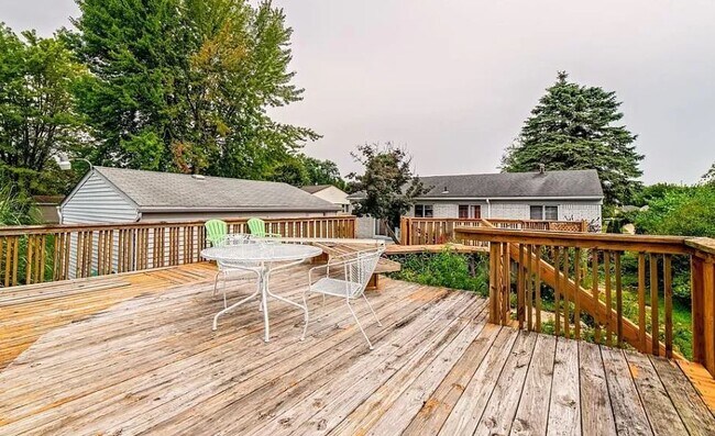 Building Photo - 9768 Jackson St