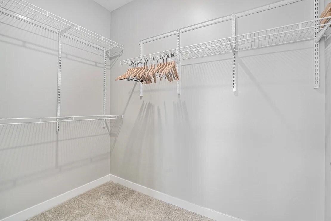 Closet - 3465 Waterford Pl