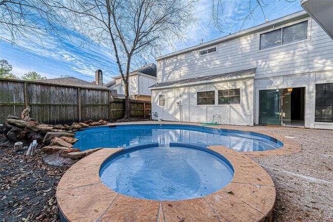 Building Photo - 3127 Ashfield Dr