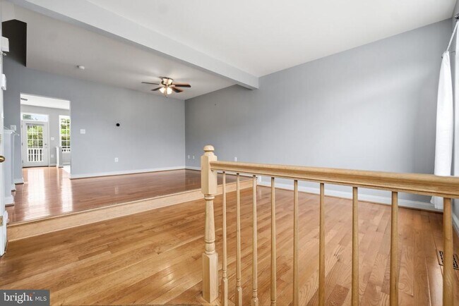 Building Photo - 899 Stonefield Square NE