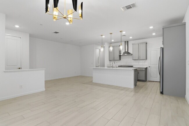 Building Photo - Experience refined living in this beautifully appointed 3-bedroom, 2.5-bathroom townhome spanning...