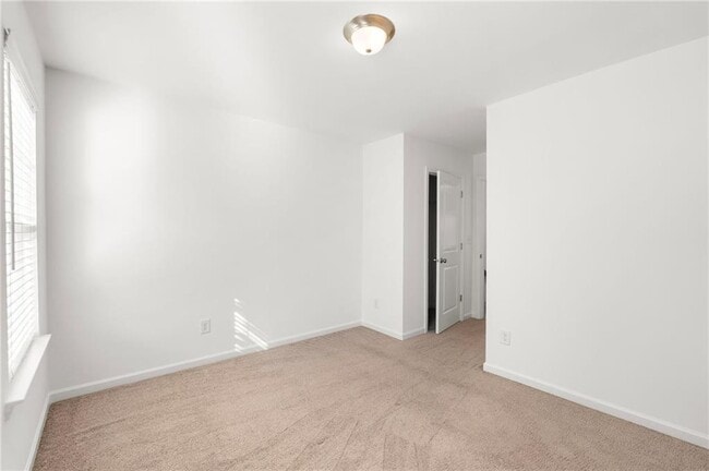 Building Photo - 2212 Triple Crown Ln