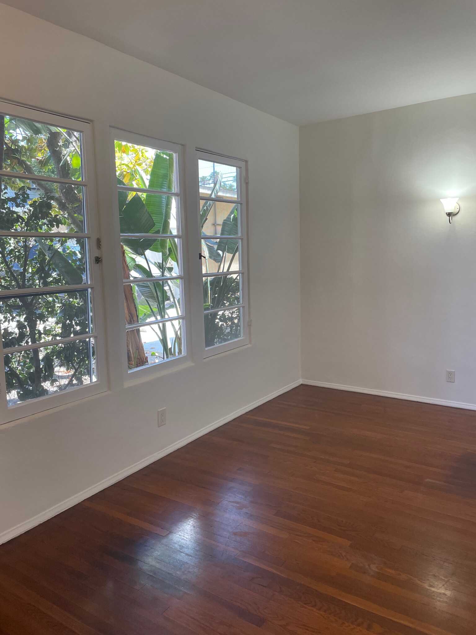 Bedroom - 407 Riverdale Dr