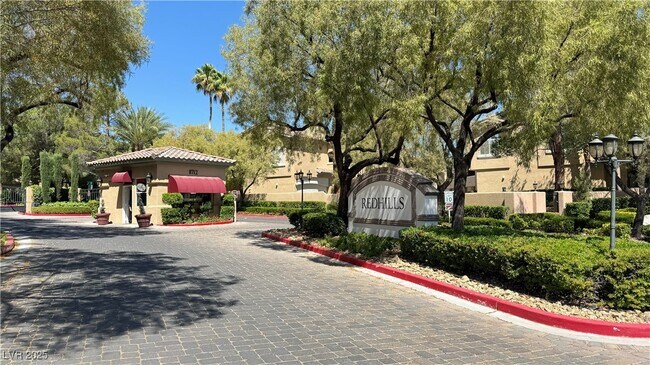 Building Photo - 8720 Red Brook Dr