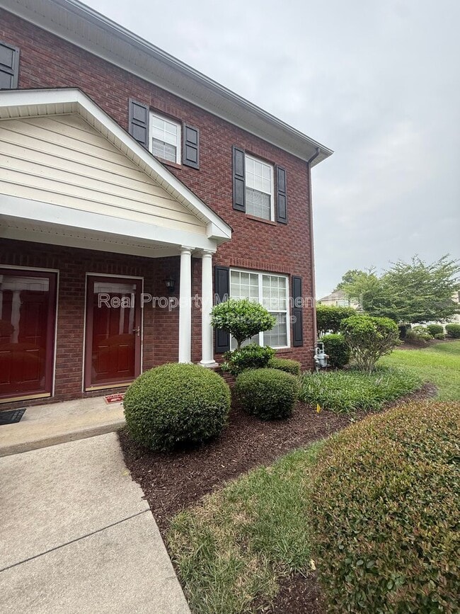 Primary Photo - 5813 Ludington Dr