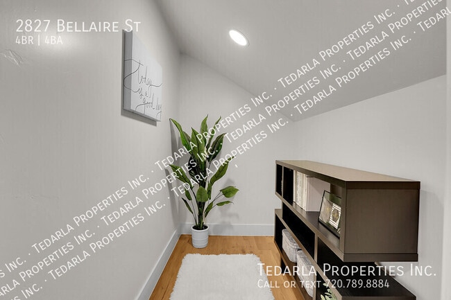 Building Photo - 2827 Bellaire St