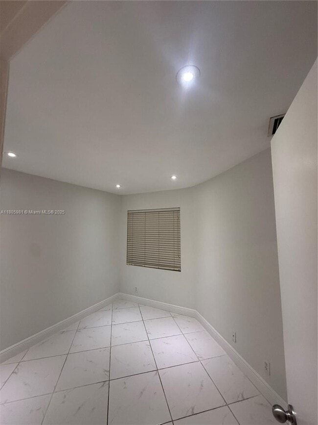 Building Photo - 17268 NW 60th Ct