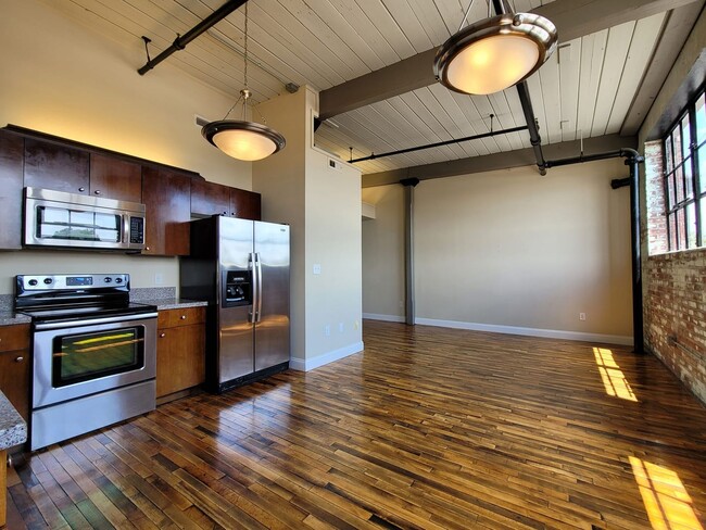 Building Photo - 109 N Hayne St