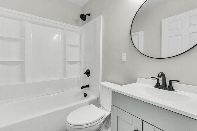 Building Photo - 30 Guerry Cir