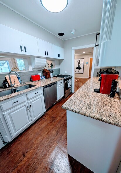Kitchen - 3408 25th St