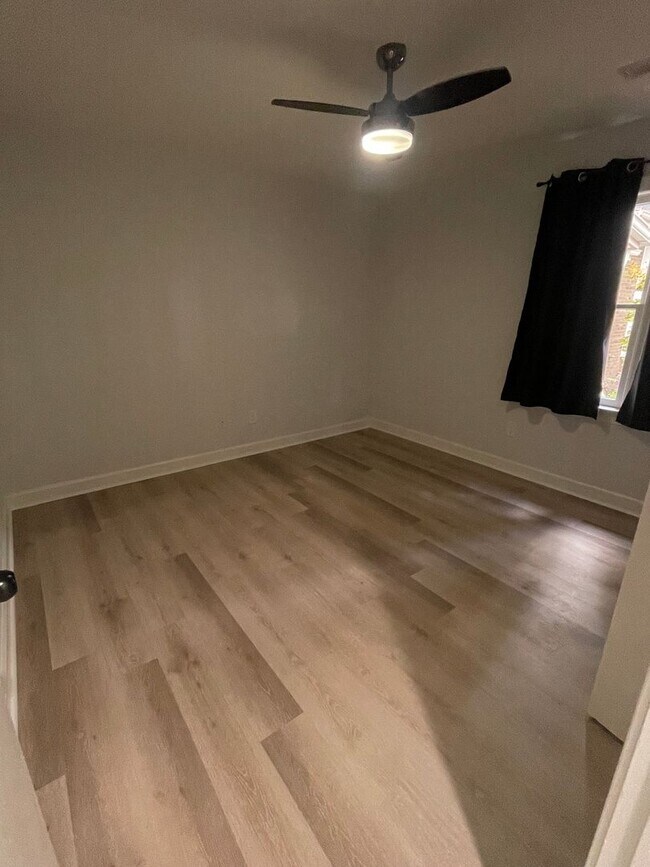 Building Photo - Charming 2 Bedroom Home Located in Raleigh NC