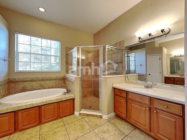 Building Photo - 2770 Spicebush Loop