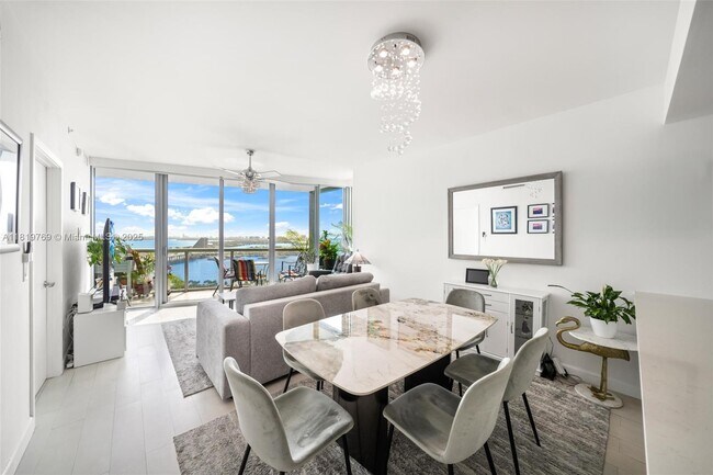 Building Photo - 888 Biscayne Blvd