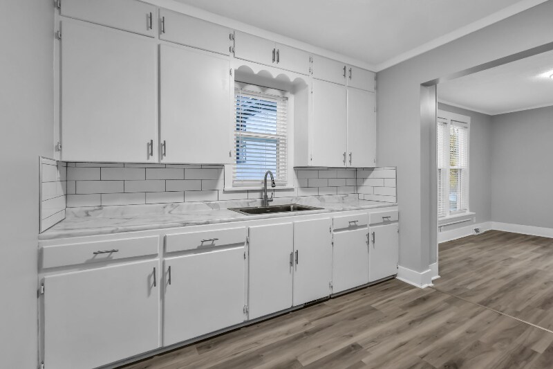 Building Photo - 3860 Dodge St