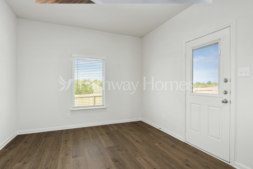 Building Photo - 11104 Santana Dr