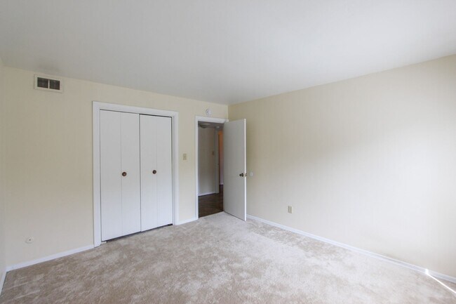 Building Photo - 603 S Trenton Ave