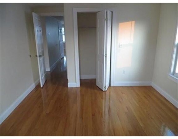 Building Photo - 4 Ropes St