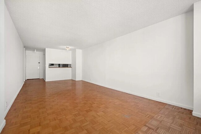 Building Photo - Sunlight 1 Bedroom 1 Bathroom