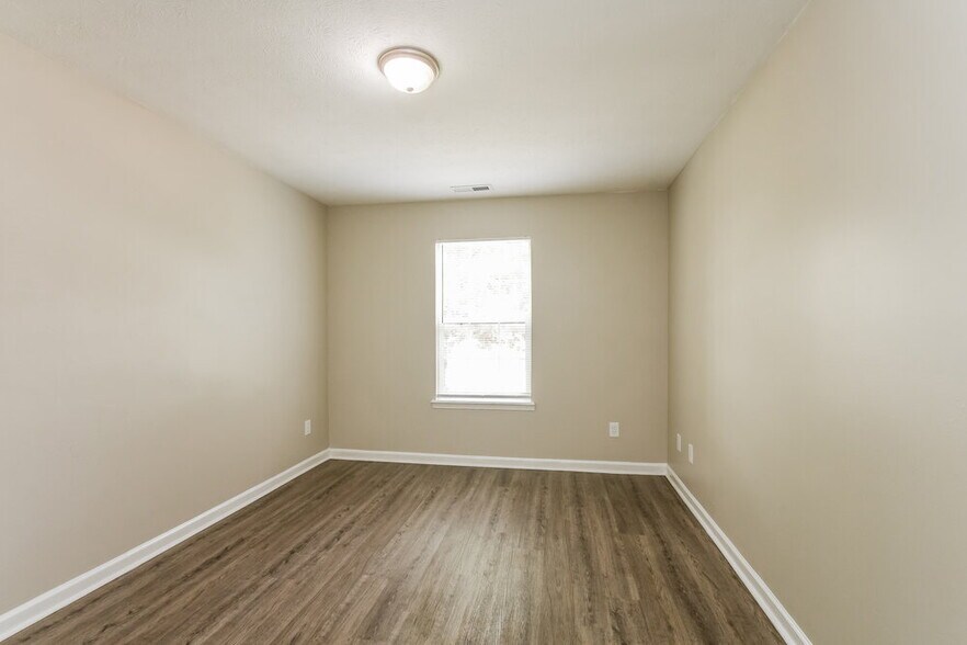 Building Photo - 522 Venus Dr