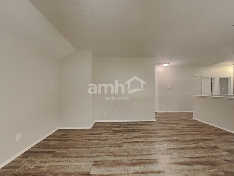 Building Photo - 6714 Hidden Colony Ln