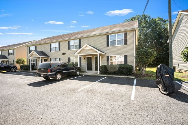 Primary Photo - Hamlet Square Townhomes Unit 2410D